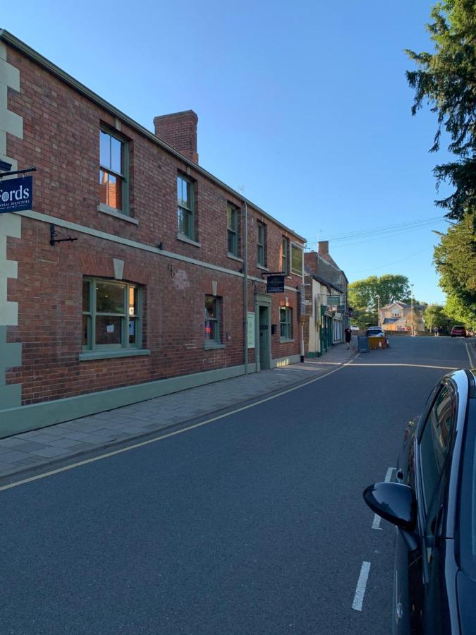 Oakham Hotel Esterno foto